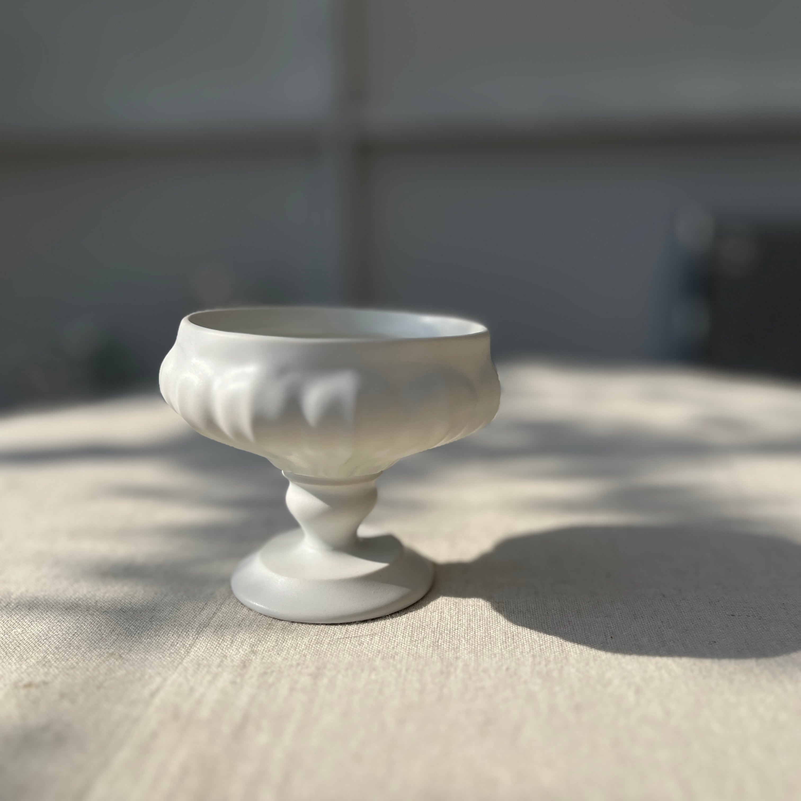 臼杵焼 USUKIYAKI 馬上杯 ホワイト USUKIYAKI研究所