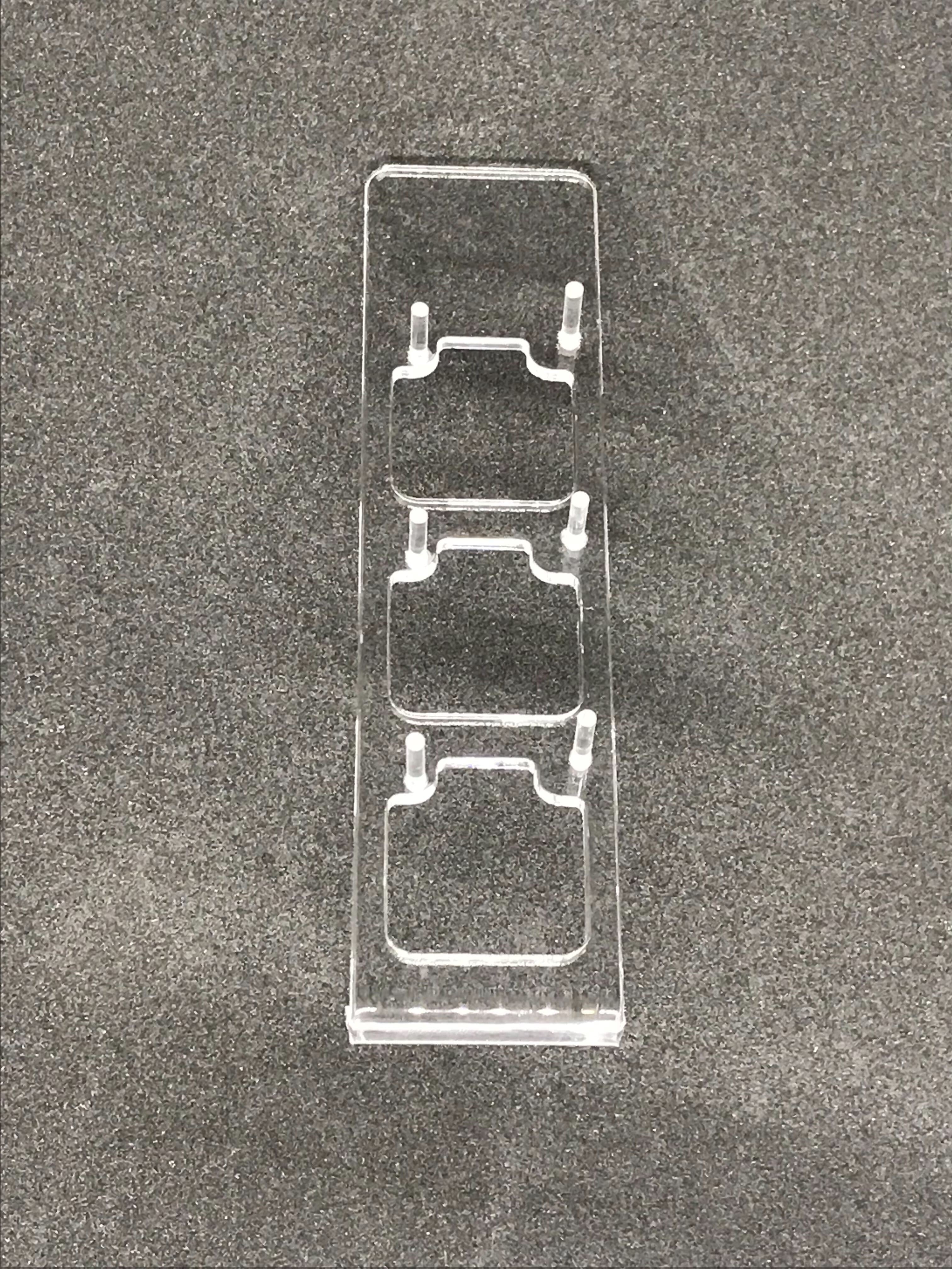 アクリル ルアーディプレイスタンド S 3lure 幅 3.0cm 奥行 6.0cm 高さ 11.0cm 重さ 9.5g