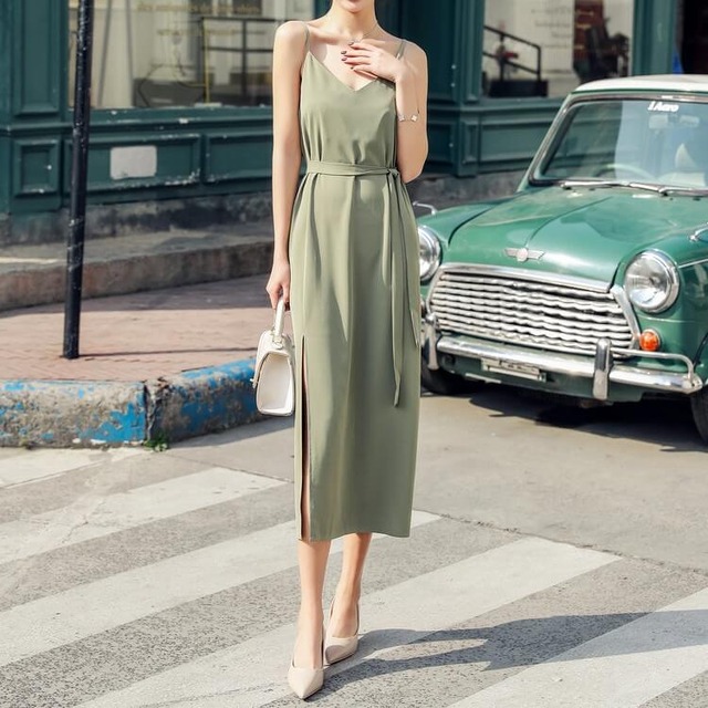 ロングワンピース ワンピ ニット 韓国 きれいめ コーデ 40代 30代 キャミワンピ リゾート ウエストリボン スリット レイヤード 無地 シンプル 代 デート 女子会 おしゃれ 大人 可愛い ワンピの里