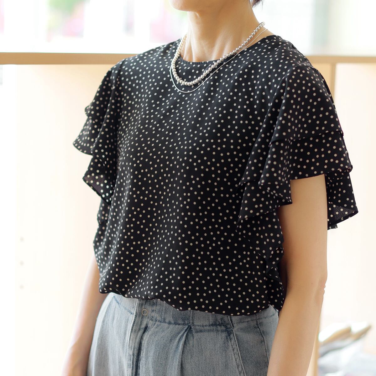 MICA&DEAL (マイカ&ディール) トロ味ドット素材 レイヤードフリルスリーブ ブラウス