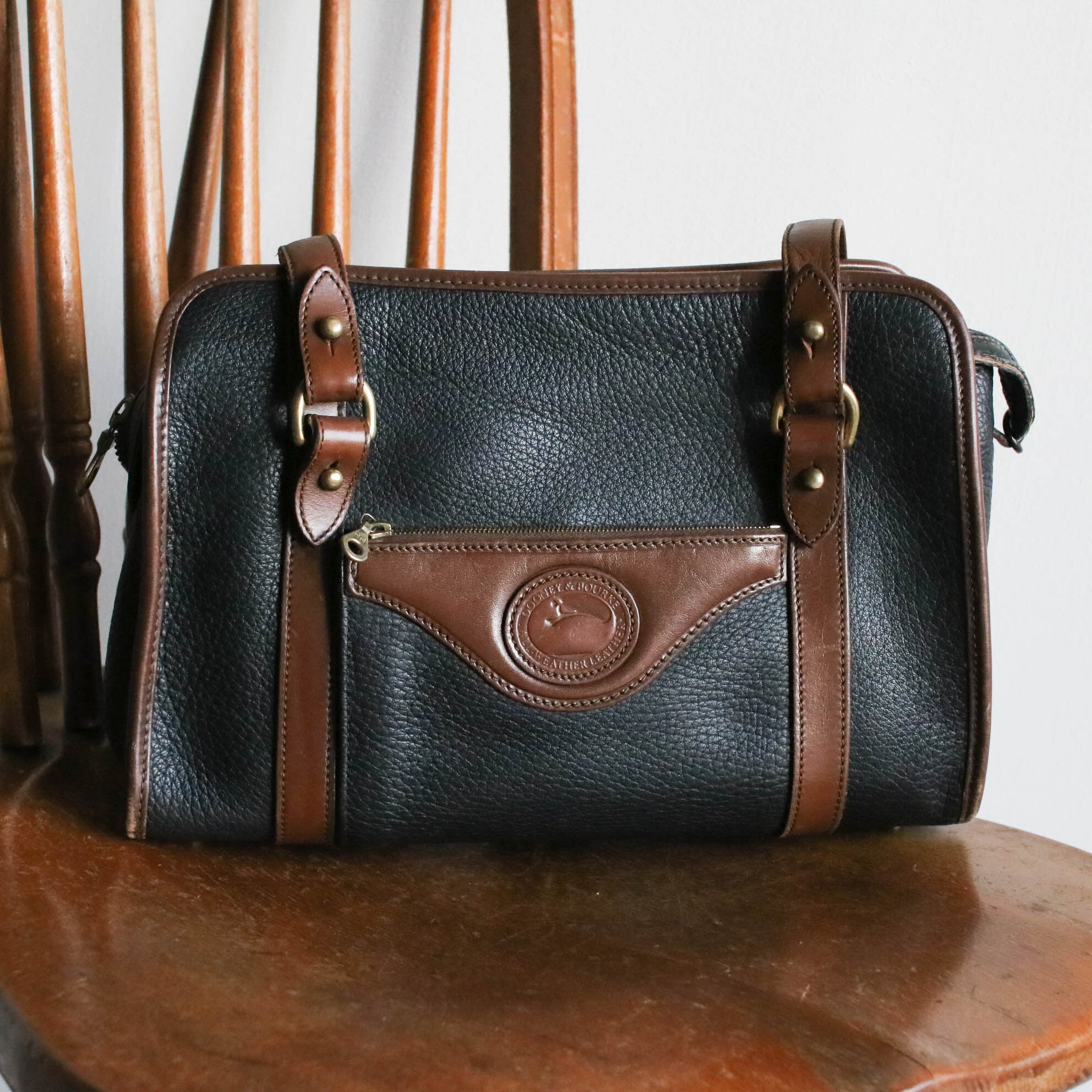 《Dooney & Bourke》 leather bag
