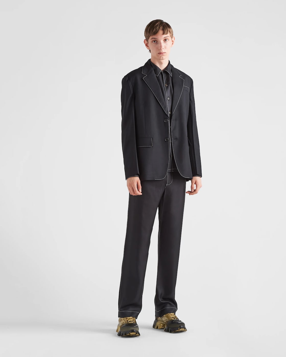 プラダ PRADA テーラード ジャケット ロゴステッチ 最新 新品 即 プラダ PRADA テーラード ジャケット ロゴステッチ 最新 新品 即