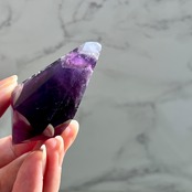 特徴のある模様をもつドリームアメジスト3*シェブロンアメジスト*ワンド形*紫水晶*天然石インテリア*置き物