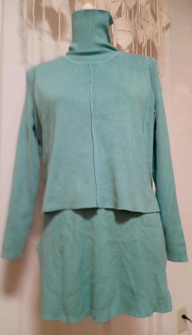 ベスト付きセーター（リラックス、集中力アップ、冷静、争いを避ける）