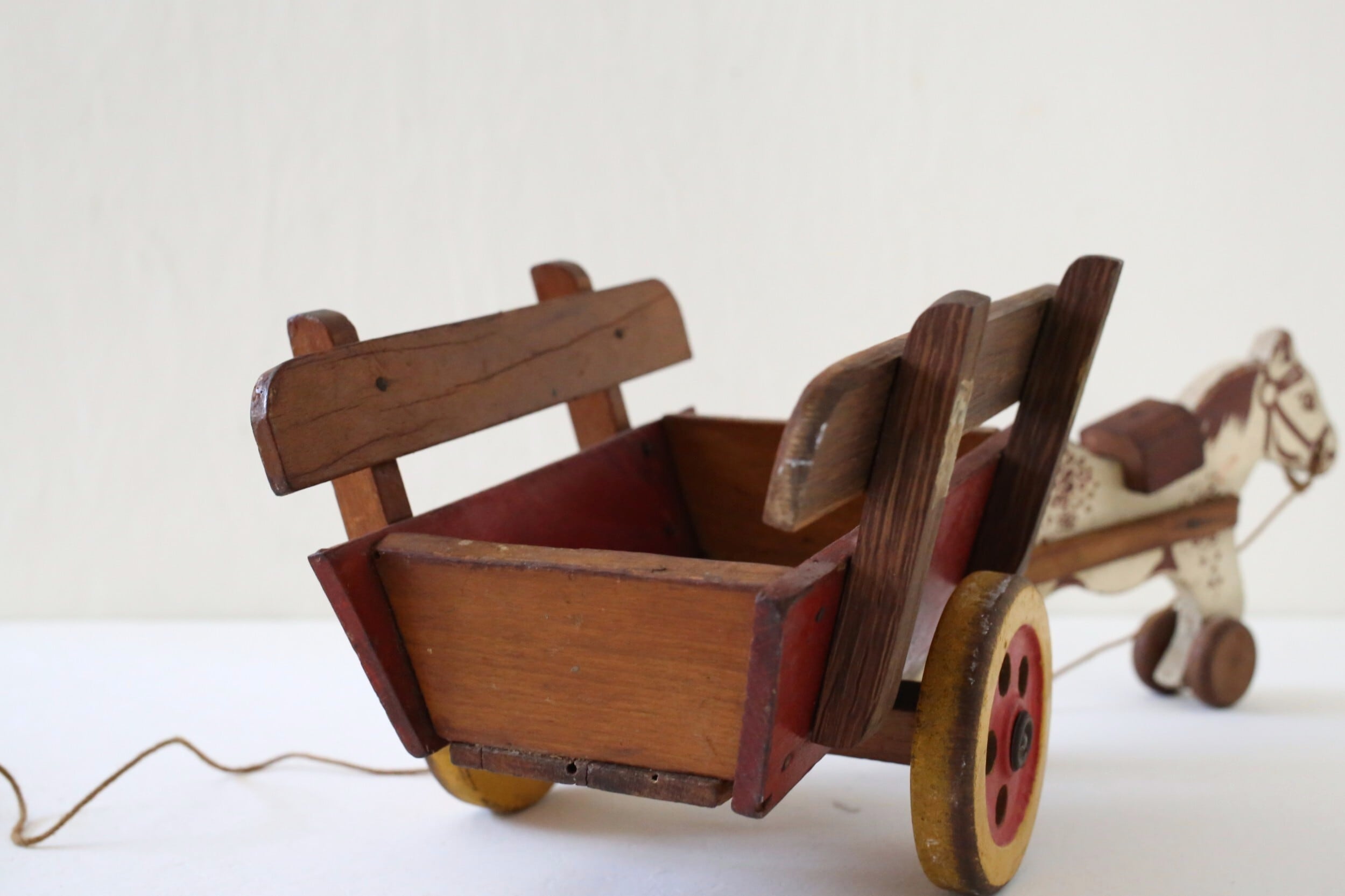 フランス アンティーク ヴィンテージ おもちゃ 大きめの木製の馬車 N