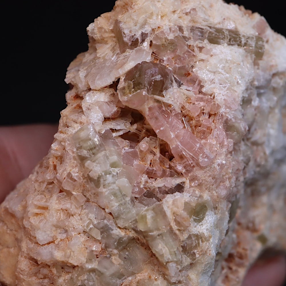 トルマリン 母岩付き 139g T726 鉱物 原石 天然石 パワーストーン