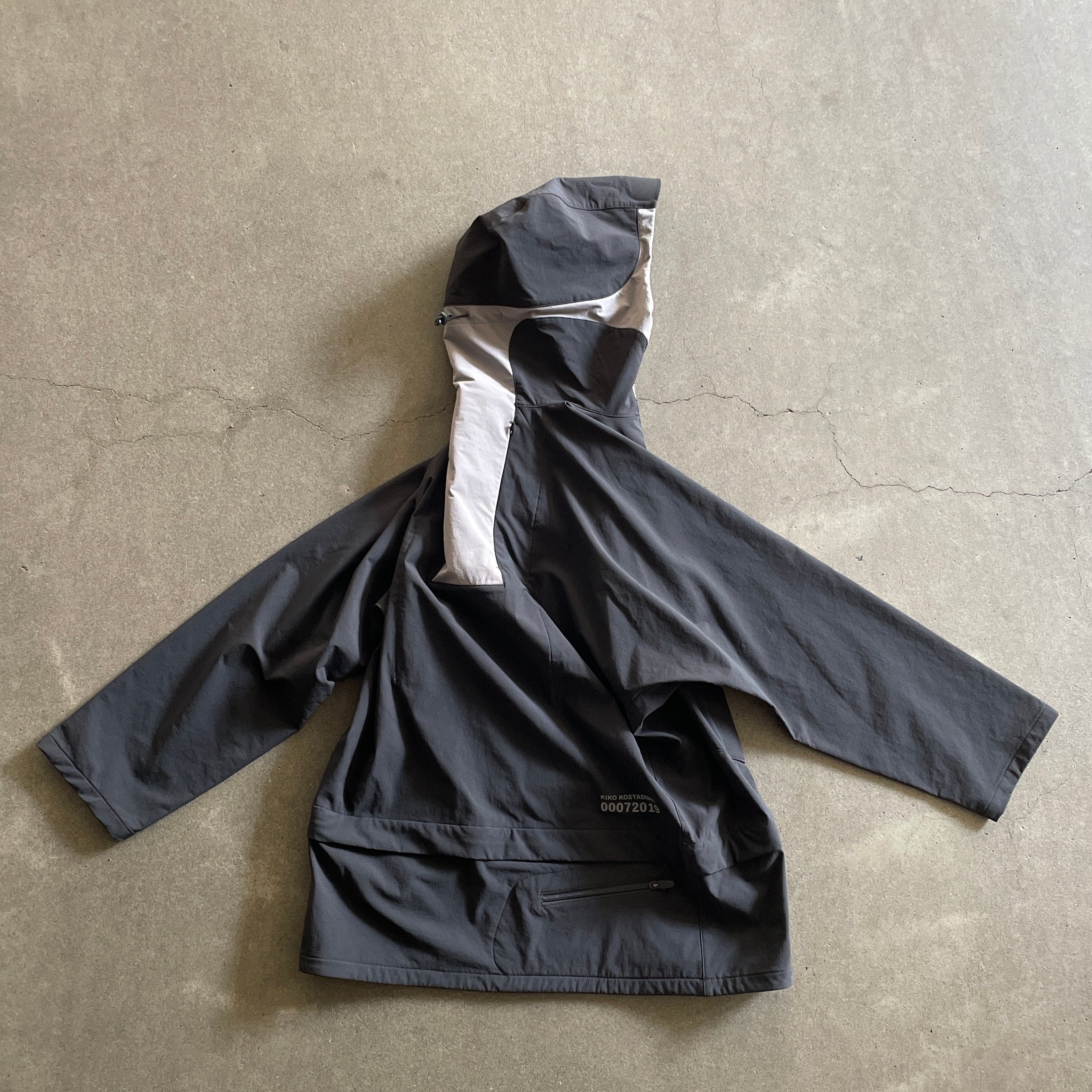 kiko kostadinov 2018aw 2018aw kiko kostadinov asics nylonponcho kiko kostadinov 2018aw 2018aw kiko kostadinov asics nylonponcho