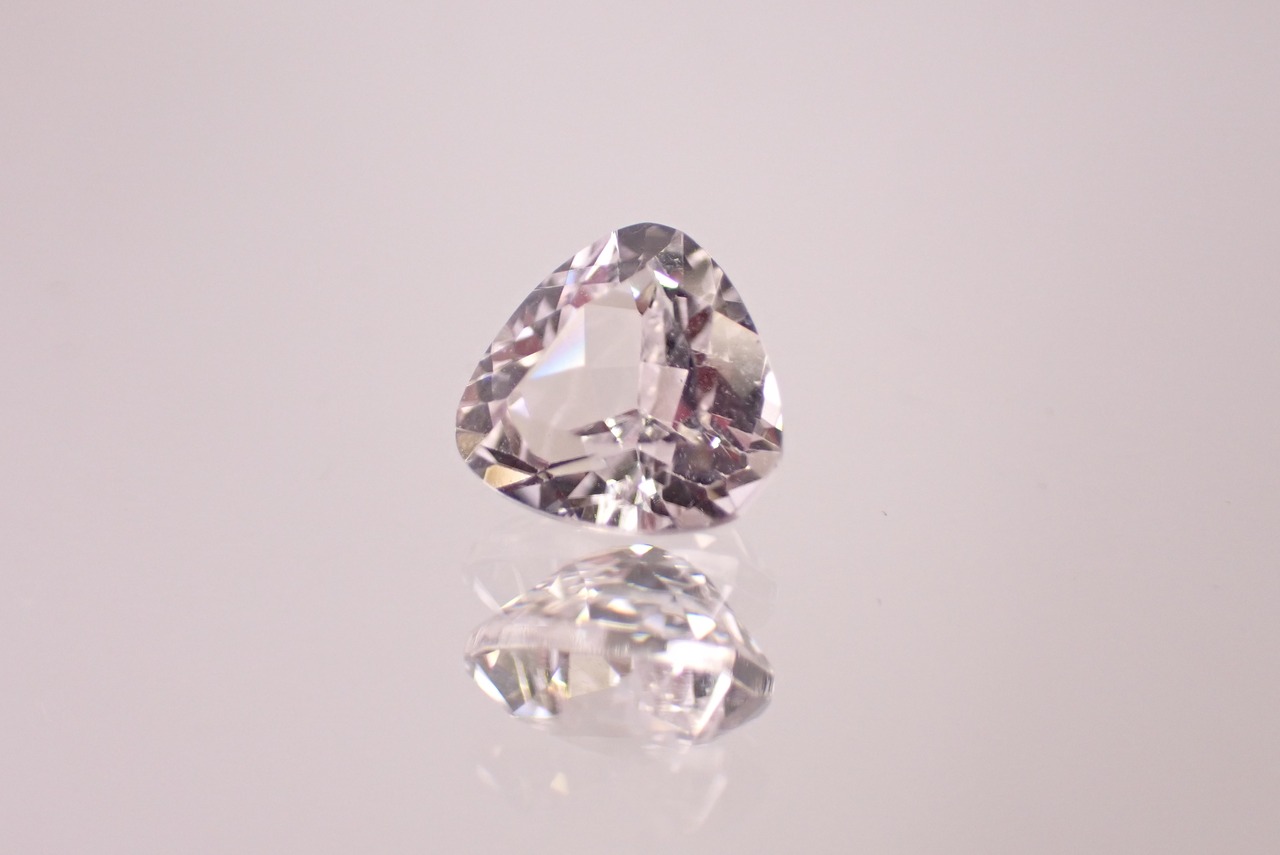 クンツァイト　1.46ct　[D3-195]