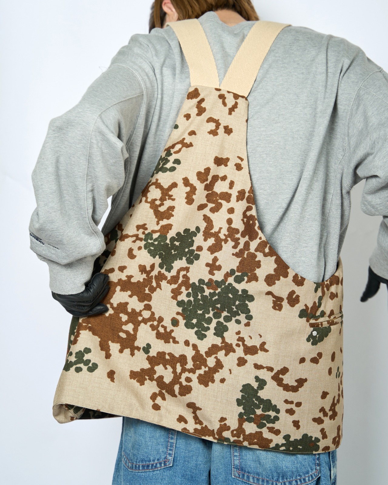 BLESS "The Stand-Up Comedy Demimoorebag〔camouflage〕"