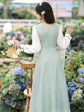 【0105】Gold Button Retro Toggle Long Sleeve Dress