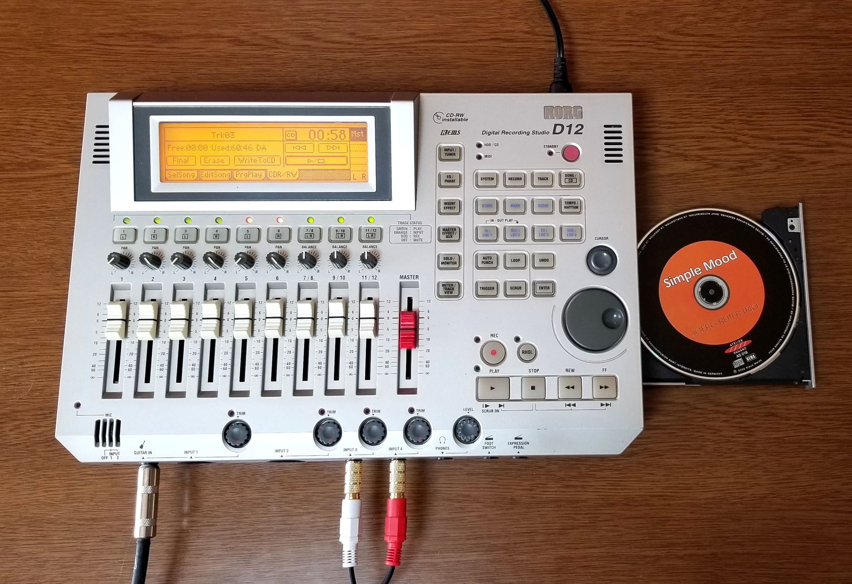 KORG コルグ D12 Digital Recording Studio - 配信機器・PA機器