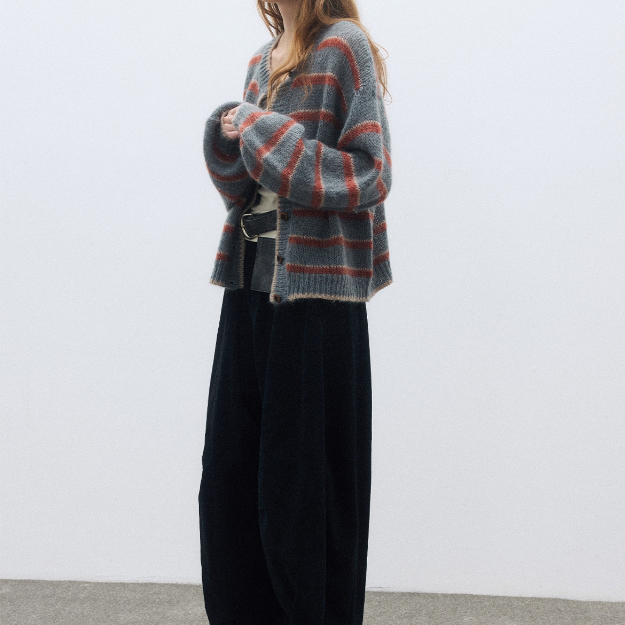 Loose Silhouette Knit Cardigan T3516