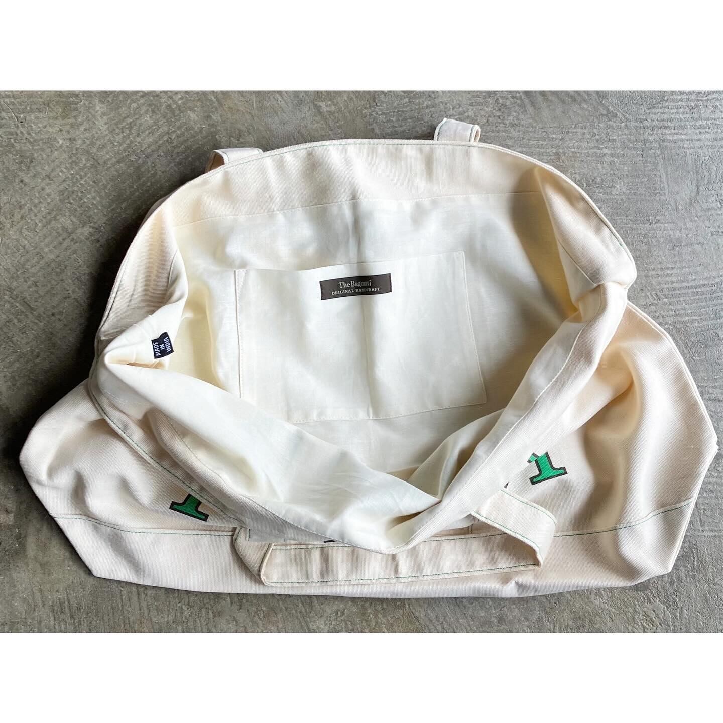 The Bagmati(バグマティ) Duck Canvas Color Logo Tote Bag