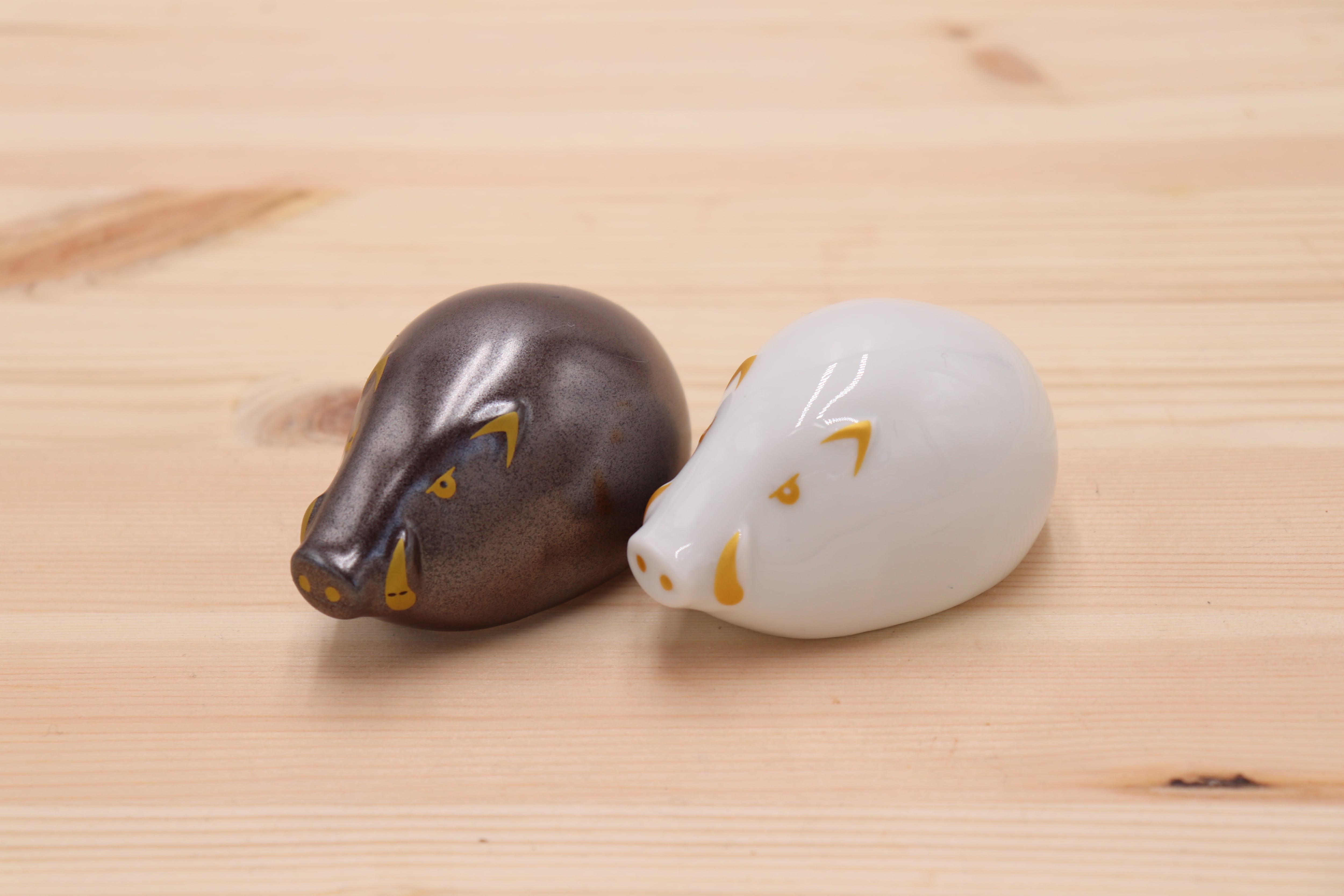 イノシシ置物ペア | 陶窯みかわや