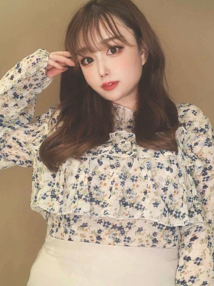 胸元ダブルフリル花柄ブラウス フェミニンコーデ プルオーバー 長袖 レトロ ガーリー 大きいサイズ 韓国 CH4139
