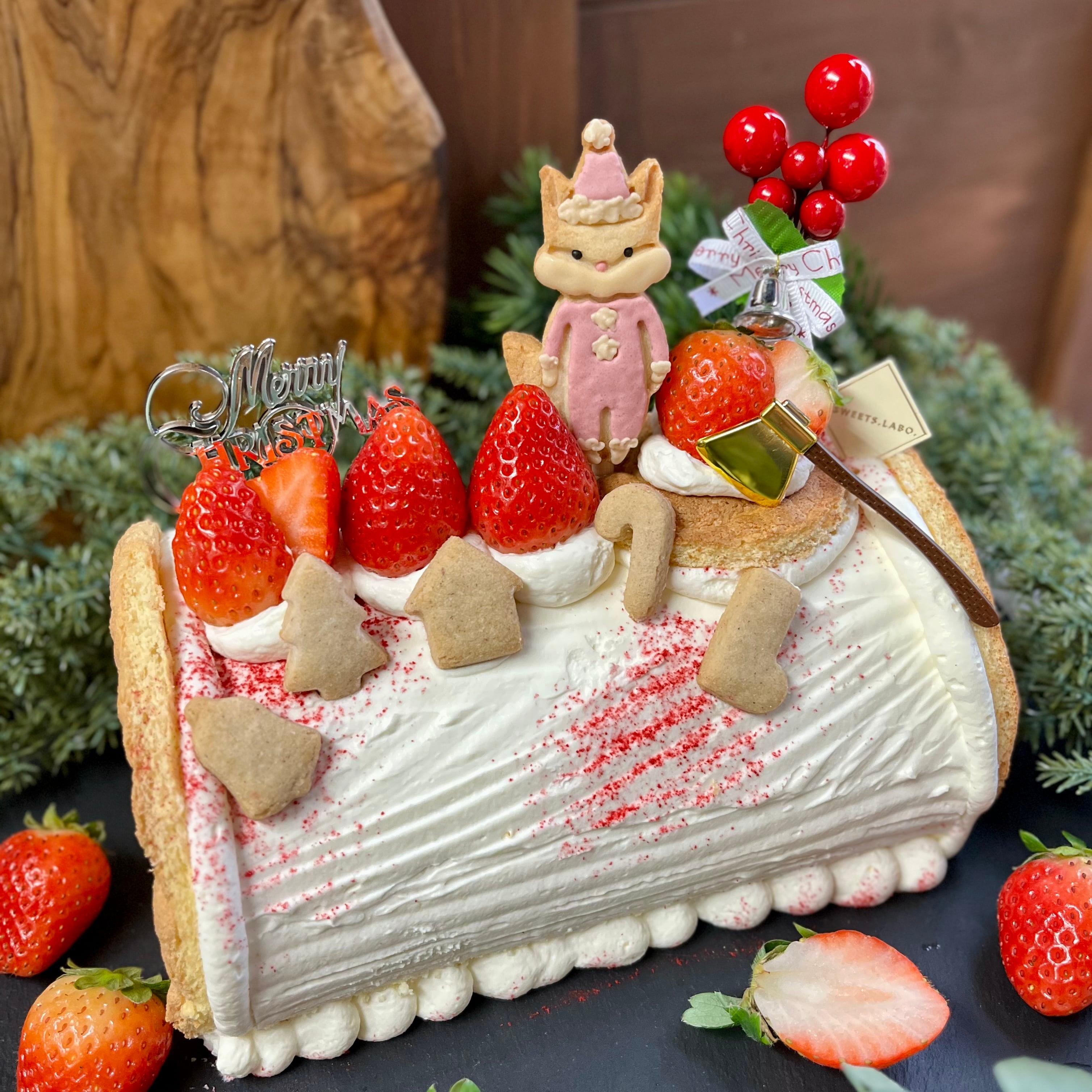 【12/22 (月) 店頭受け取り】産直フレッシュ苺のブッシュドノエル（手作りのChristmas米粉アイシングクッキー付き）