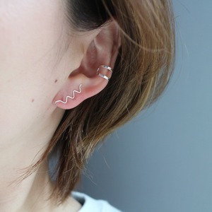 シンプルウェーブイヤーカフ