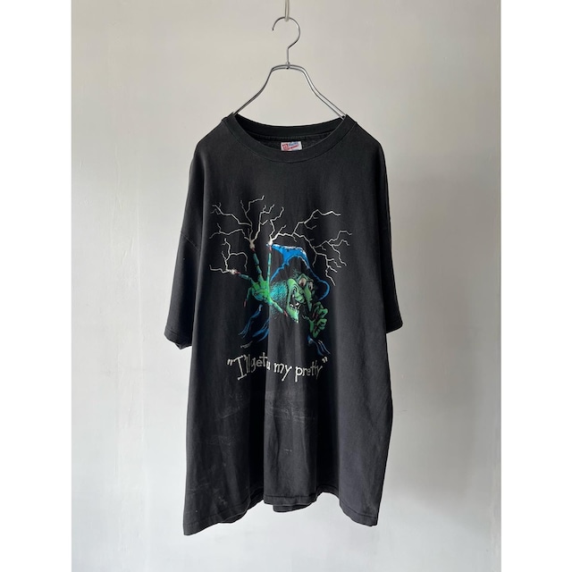 90's witch print T-shirt