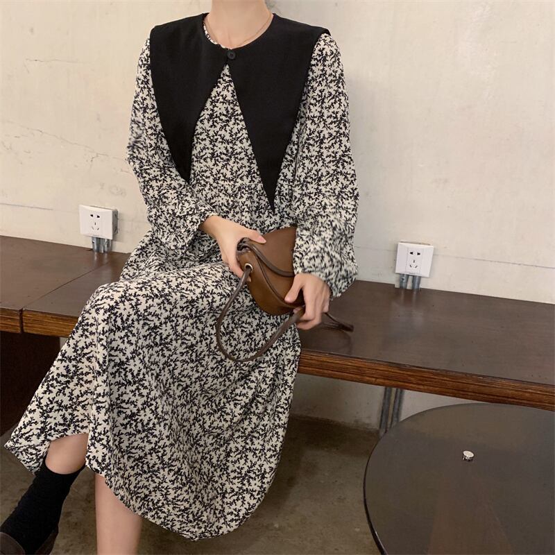 ワンピース レディース 2色 フレアワンピース ミモレ丈 袖あり 長袖 ラウンドネック 付け襟 Aライン かわいい 大人可愛い フェミニン お洒落 おとな こなれ感 ラブリー キュート ガーリー レトロ 花柄 小花柄 学生 通学 デート お出かけ 女子会 休日 旅行 美術館巡り アート鑑賞 カフェ巡り 街歩き M L XL 2XL 3XL 4XL ホワイト ブラック 春 秋 冬 10代 20代 30代 40代 ママ 女性用 韓国 韓国系 着回し 普段使い 体型カバー ファッション プチプラ モテ 送料無料