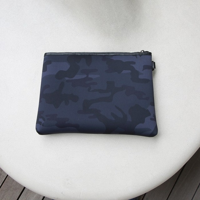Black normal camouflage clutch