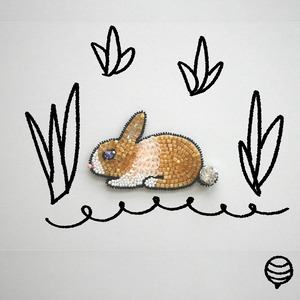 ウサギ／Rabbit ブローチ Light Brown