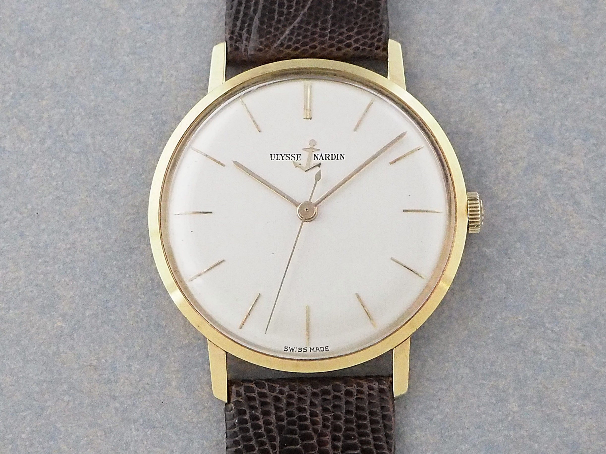 Vintage watch | L o'clock