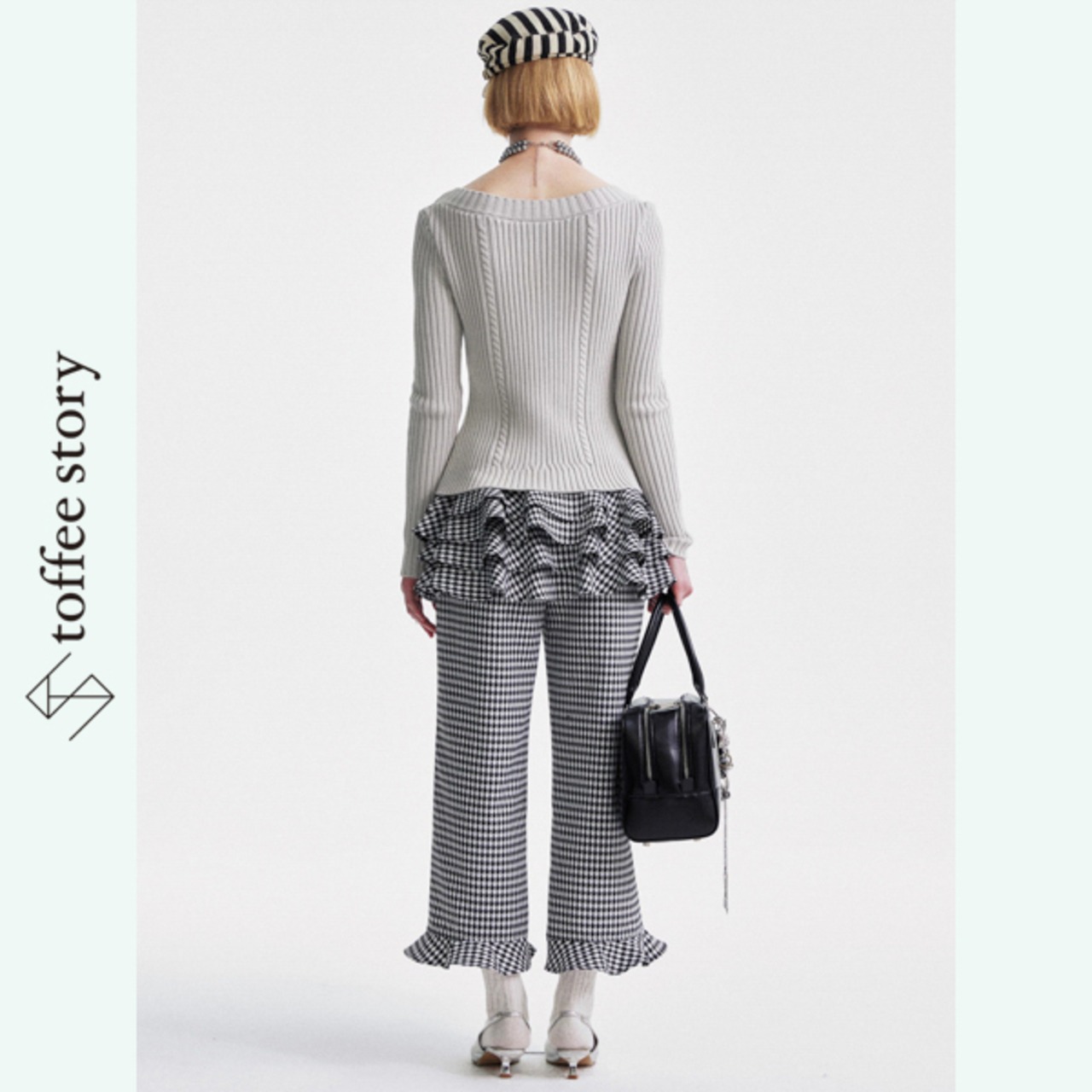 メタルボタングルーヴィーニットカーディガン《B0022》