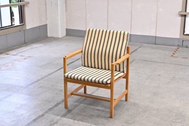 FREDERICIA/フレデリシア Borge Mogensen/ボーエ・モーエンセン アームチェアb オーク材 無垢材 椅子 ダイニング リビング ファブリック【中古家具/中古インテリア/USED家具ユーズド家具/リサイクル】