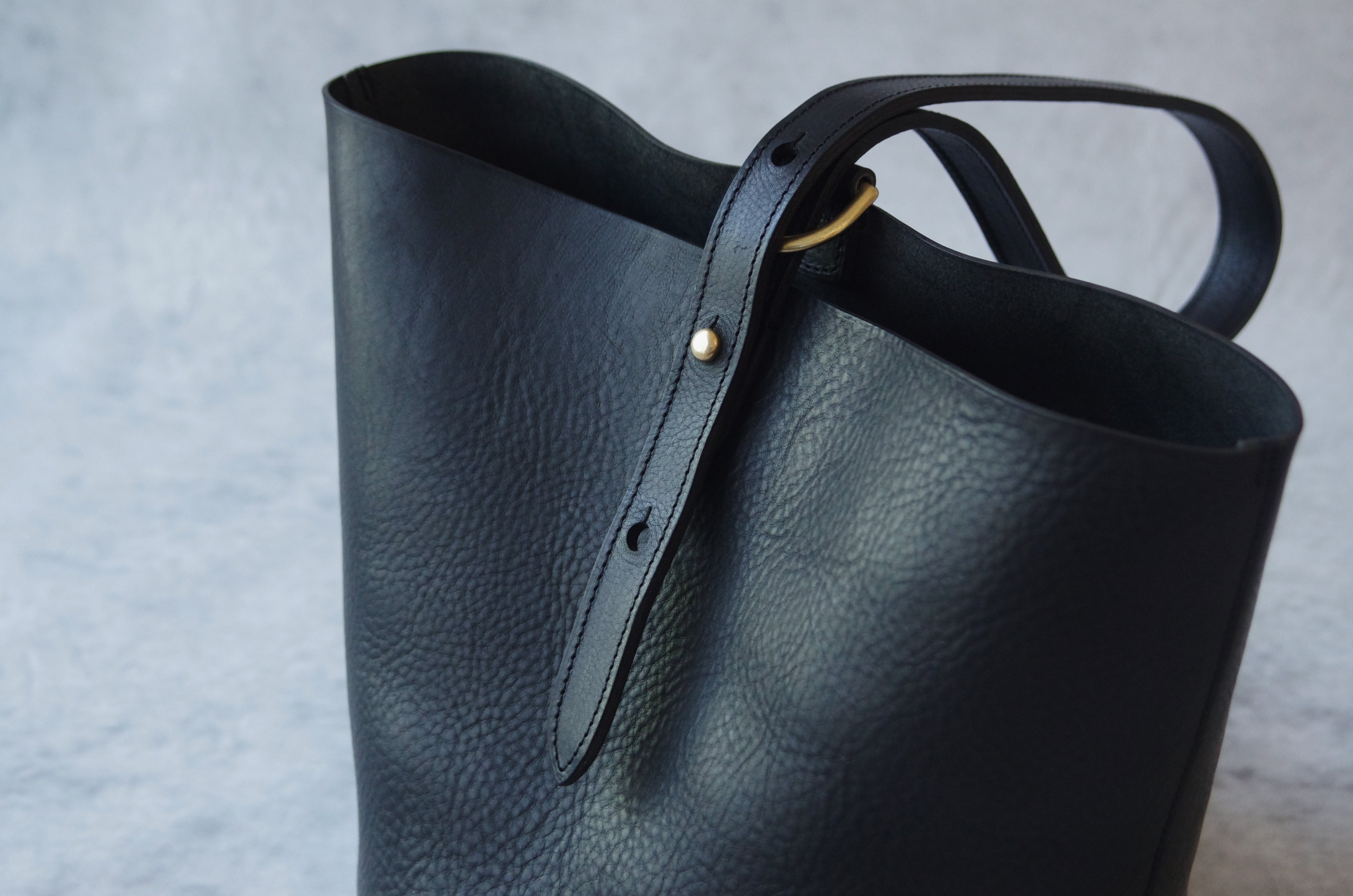 トップスルーハンドバッグ】ワンハンドル ハンドバッグ ブラック