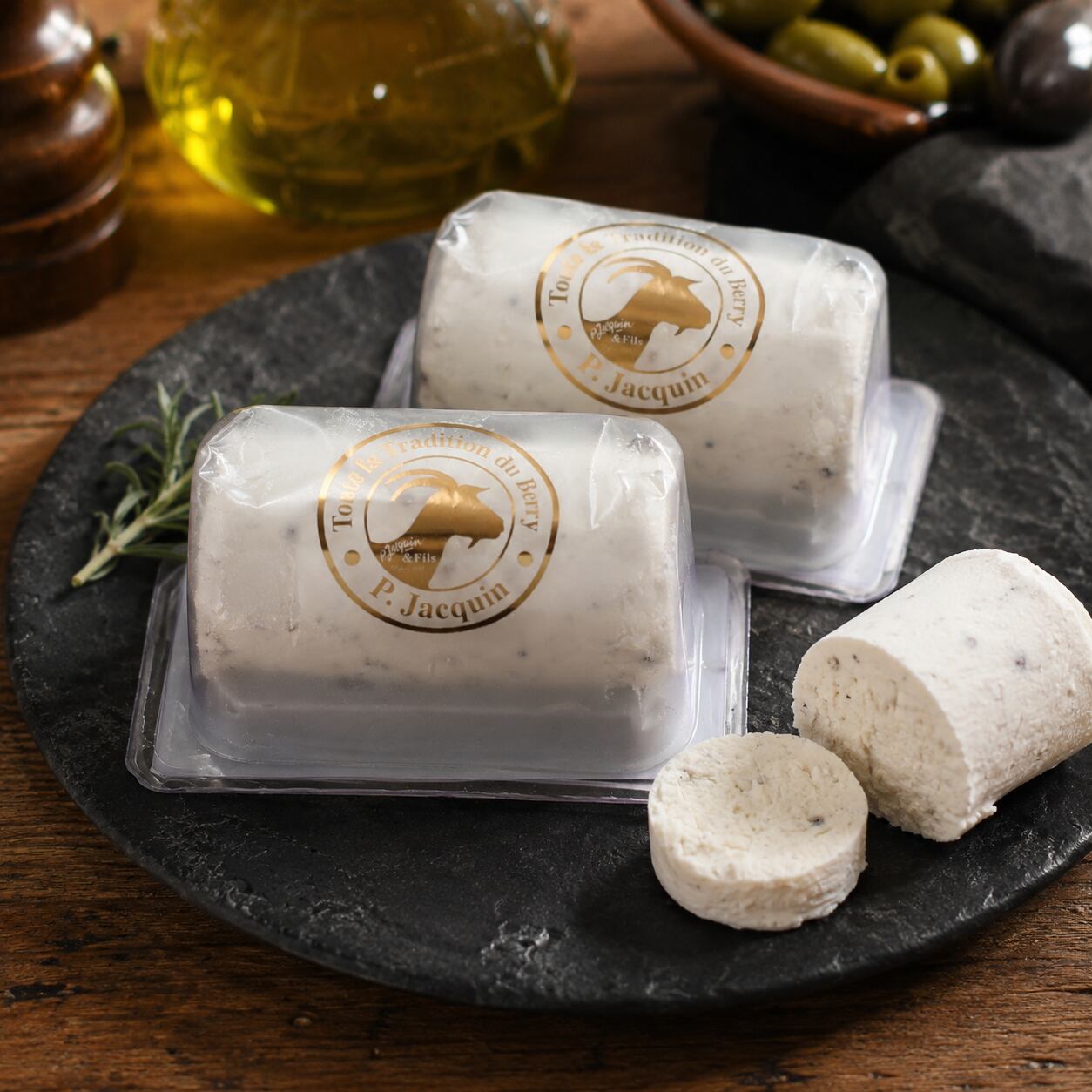 フランス産 山羊チーズ シェーブルチーズ ブシェット トリュフ 100g×2個|ワインに合う チーズログ・チーズプレートに GOAT Cheese Buchette à la Truffe d'Été