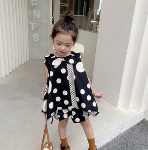 セットアップ 子供 ノースリーブ パンツ ツーピース ドット ブラウス 春 夏 秋 カジュアル 丸襟 アシンメトリー フレア ショートパンツ 子供服 キッズ 韓国 韓国子供服 女の子 女児 人気 おすすめ かわいい 可愛い おしゃれ オシャレ プレゼント 贈り物 ギフト 誕生日 バースデー お出かけ 旅行 90 100 1歳 2歳 3歳 4歳 5歳 6歳 7歳 8歳 9歳 10歳