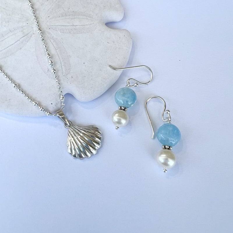 再入荷！！】Lagoon Original アクアマリン とパールの フックピアス