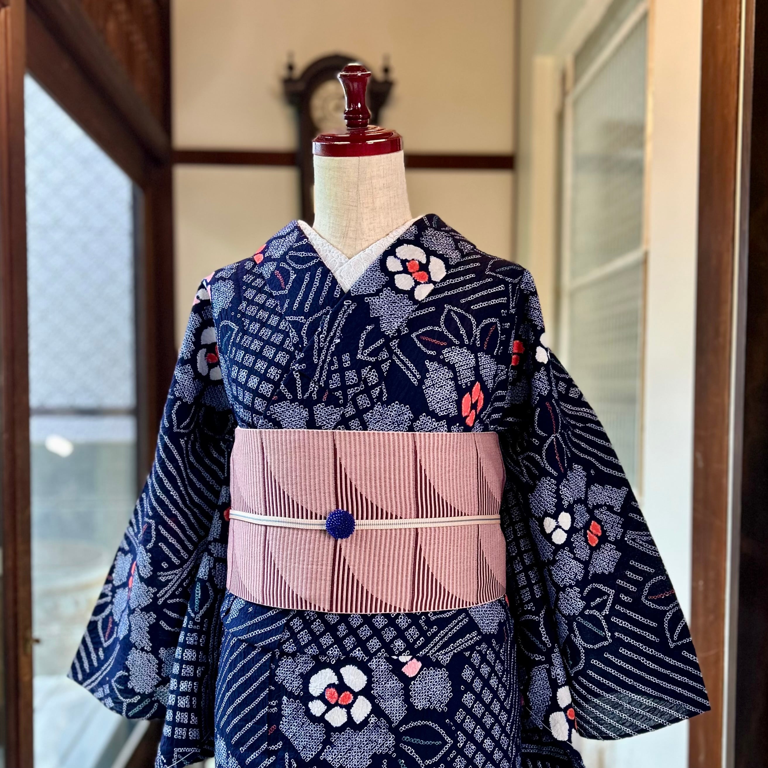 ◆ 粋な大人の浴衣 ◆ 有松絞り 舞花文 迫力の柄 逸品 浴衣 | kimono tento