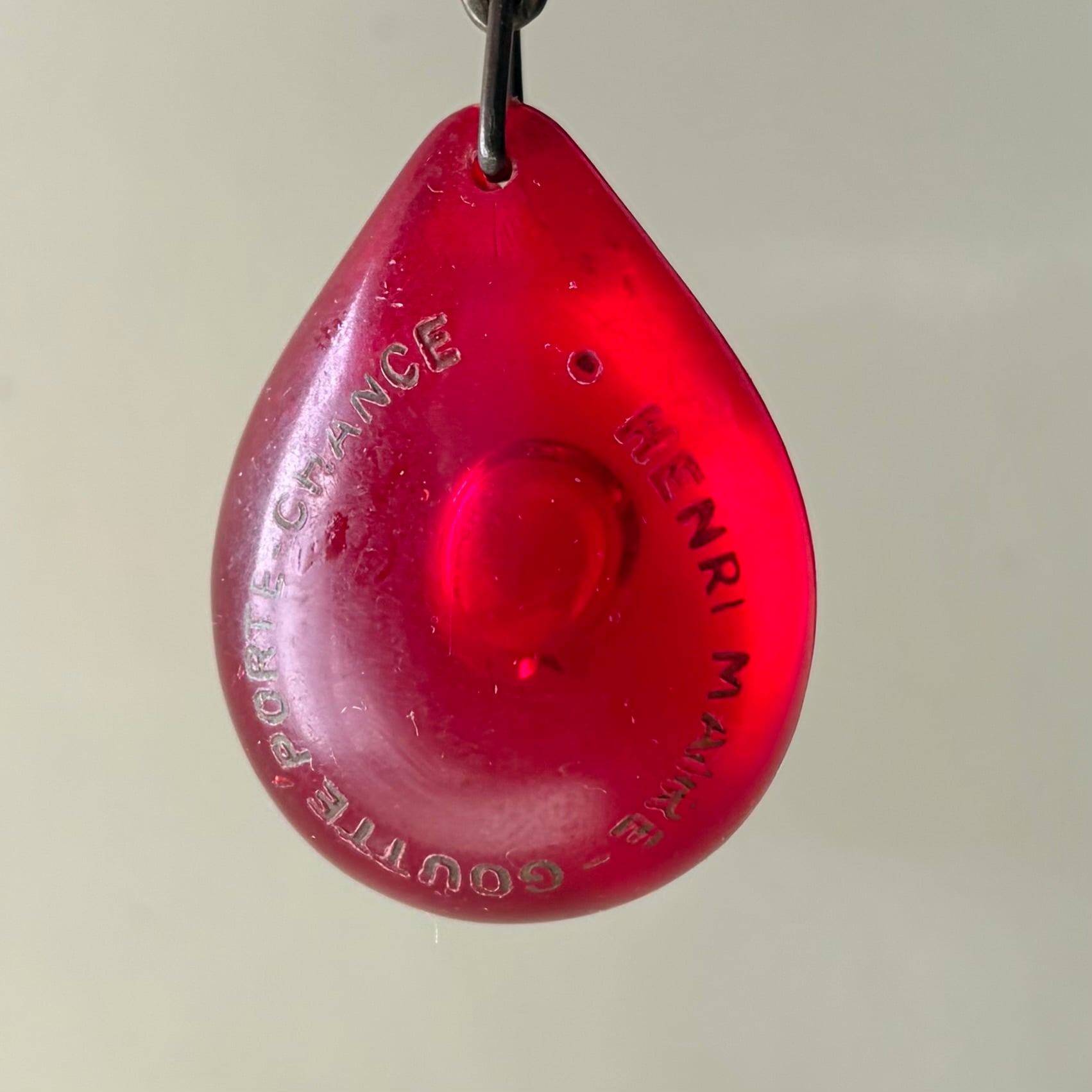 EVIAN エビアン 天然水 青ピンク ブルボンキーホルダー | ブルボン