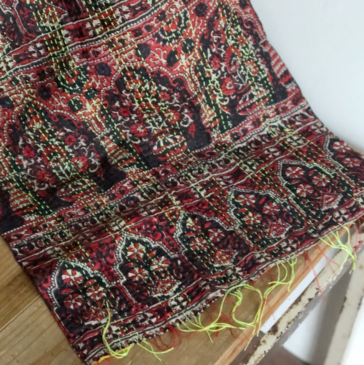 リサイクルサリーのカンタショール パッチワーク小01 インドの手仕事布 Mulaセレクト