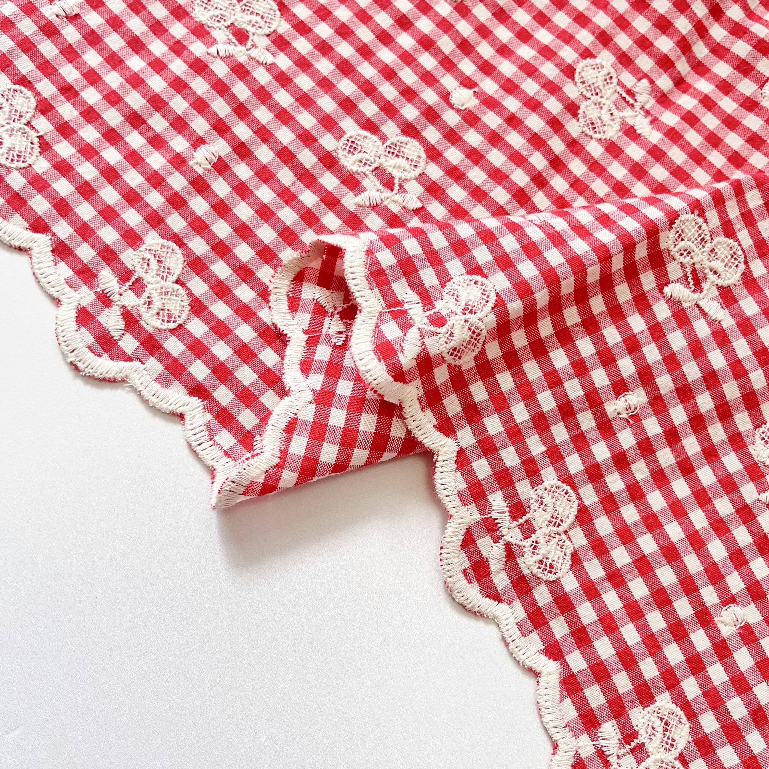 専用★ラスト✳︎ハンドメイド✳︎ 巾着　リネン生地　さくらんぼ刺繍 専用☆ラスト✳︎ハンドメイド✳︎ 巾着 リネン生地 さくらんぼ刺繍