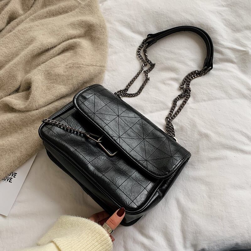 春夏ソフトバッグレディースバッグ2020ワイルドテクスチャーメッセンジャーバッグチェーンの新しいトレンディなバージョン雰囲気のあるファッションショルダーバッグ 手作りハンドバック27818311303