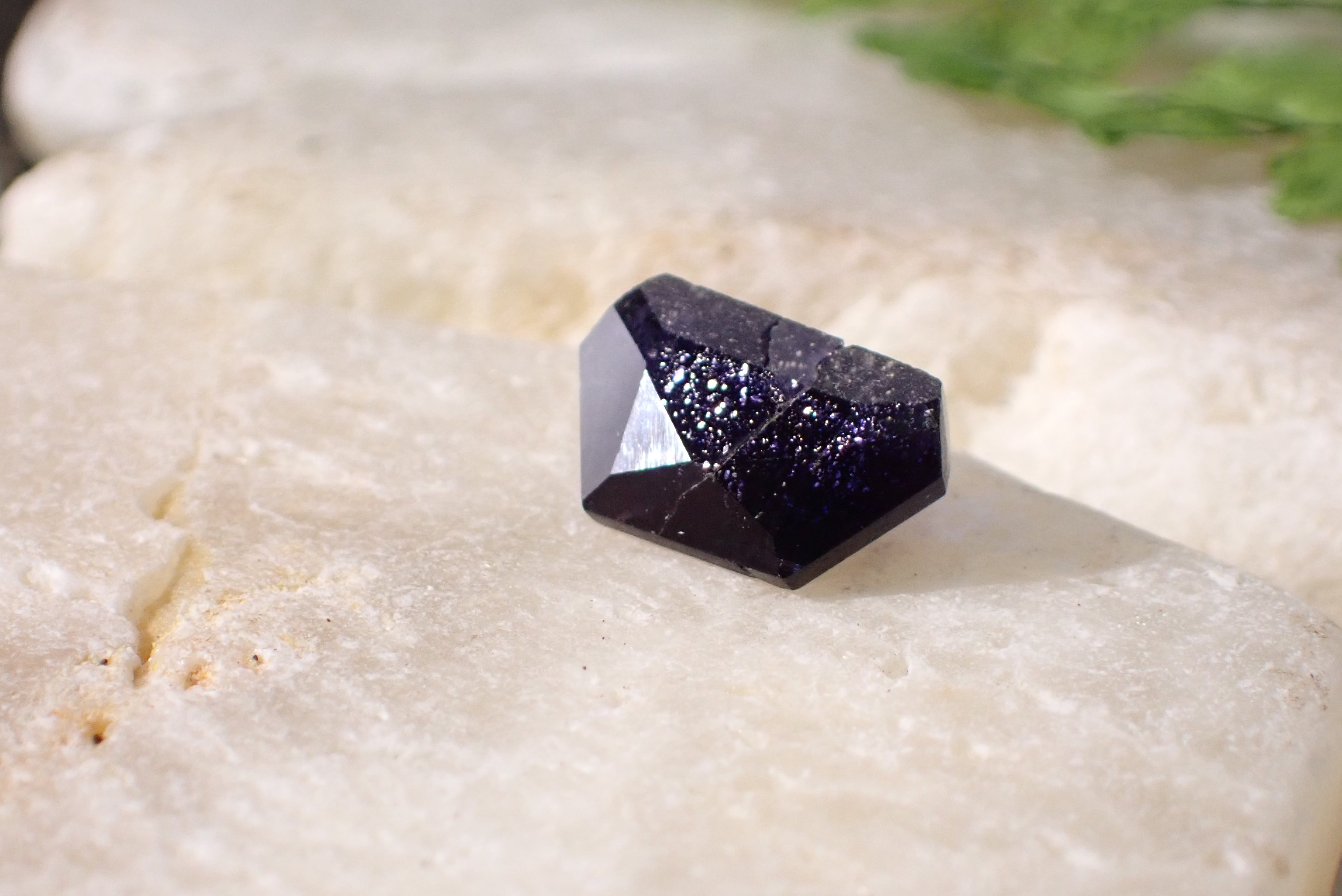 アイオライトサンストーン | differencee(ディファレンシー)