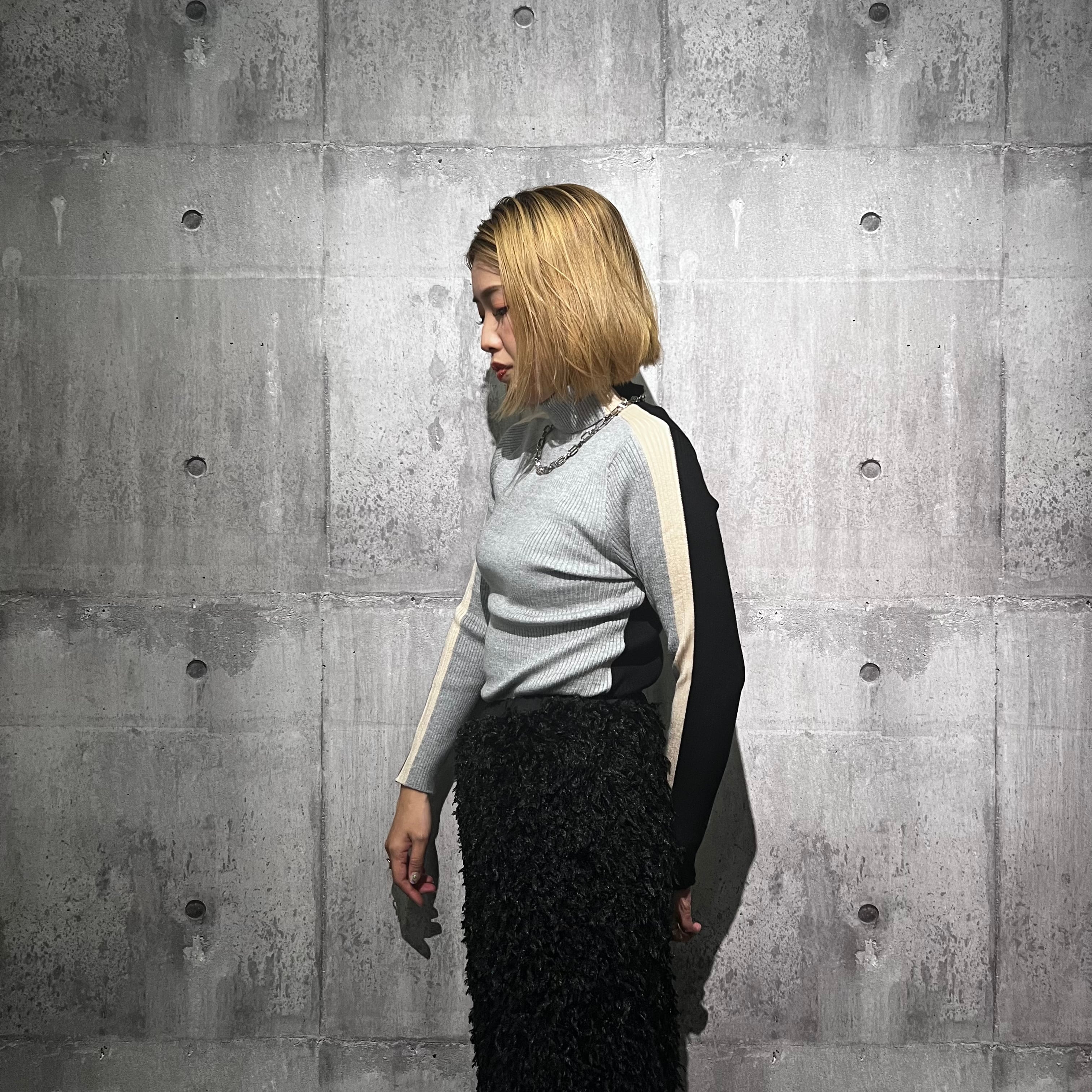 前後2WAY配色タートルニット