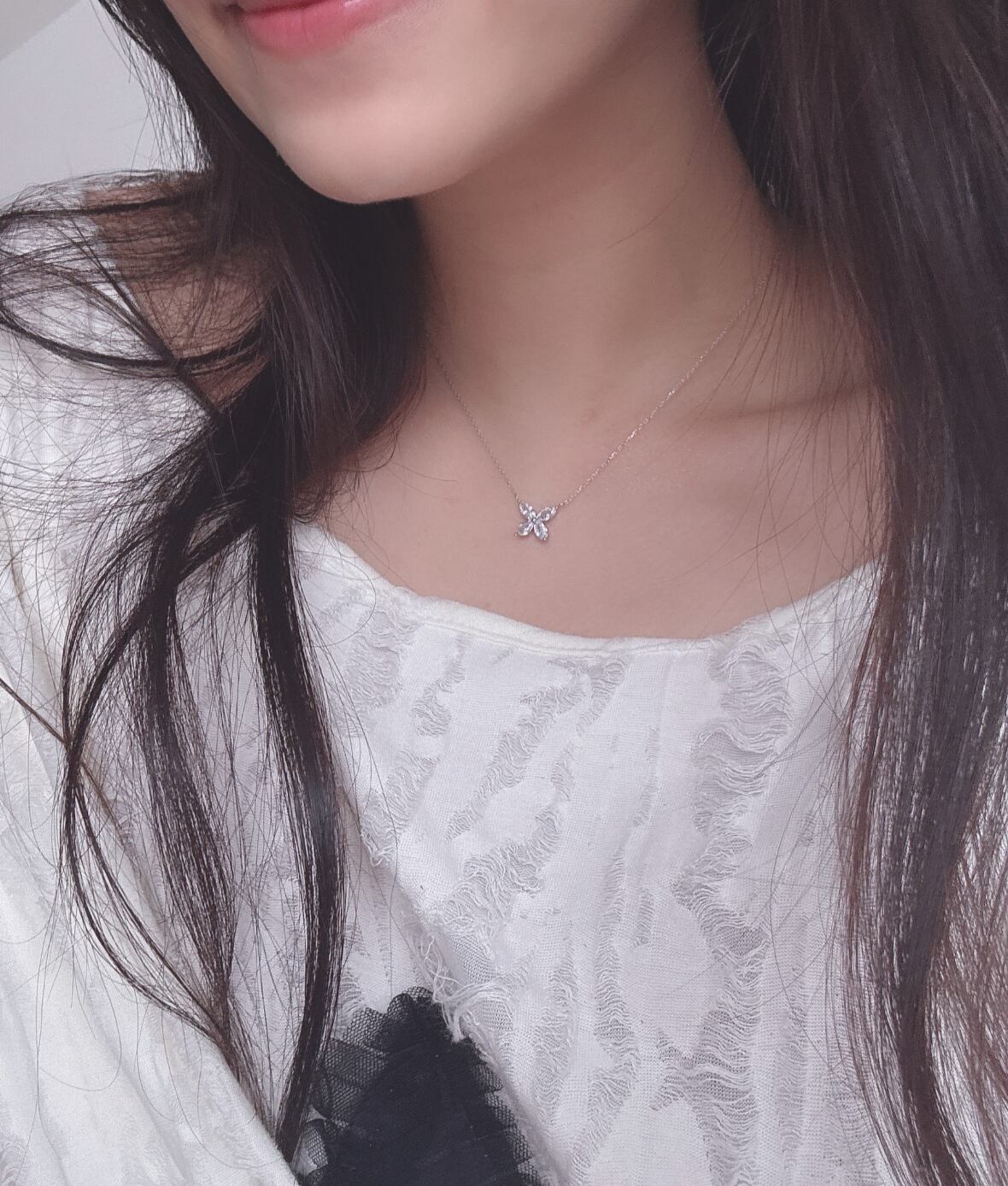 Butterfly ネックレス SUTTON RADIANT WINGS ホワイトマザーオブパール バタフライ