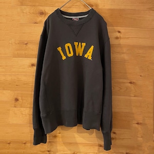 【TAILGATE CLOTHING】カナダ製 カレッジロゴ IOWA アイオワ大学 トレーナー スウェット アメリカ古着