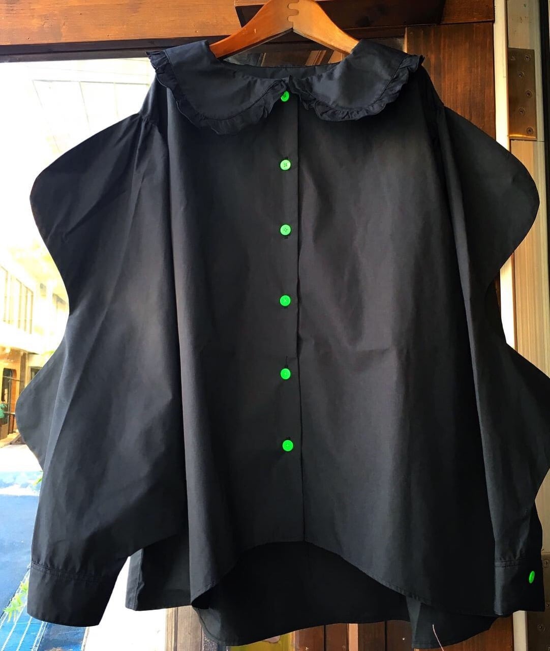 frankygrow MINORITY BROUSE ブラックブラウス frankygrow MINORITY BROUSE ブラックブラウス - メルカリ