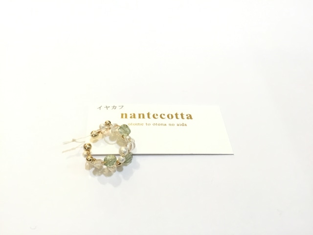 nantecotta ビーズのイヤーカフ