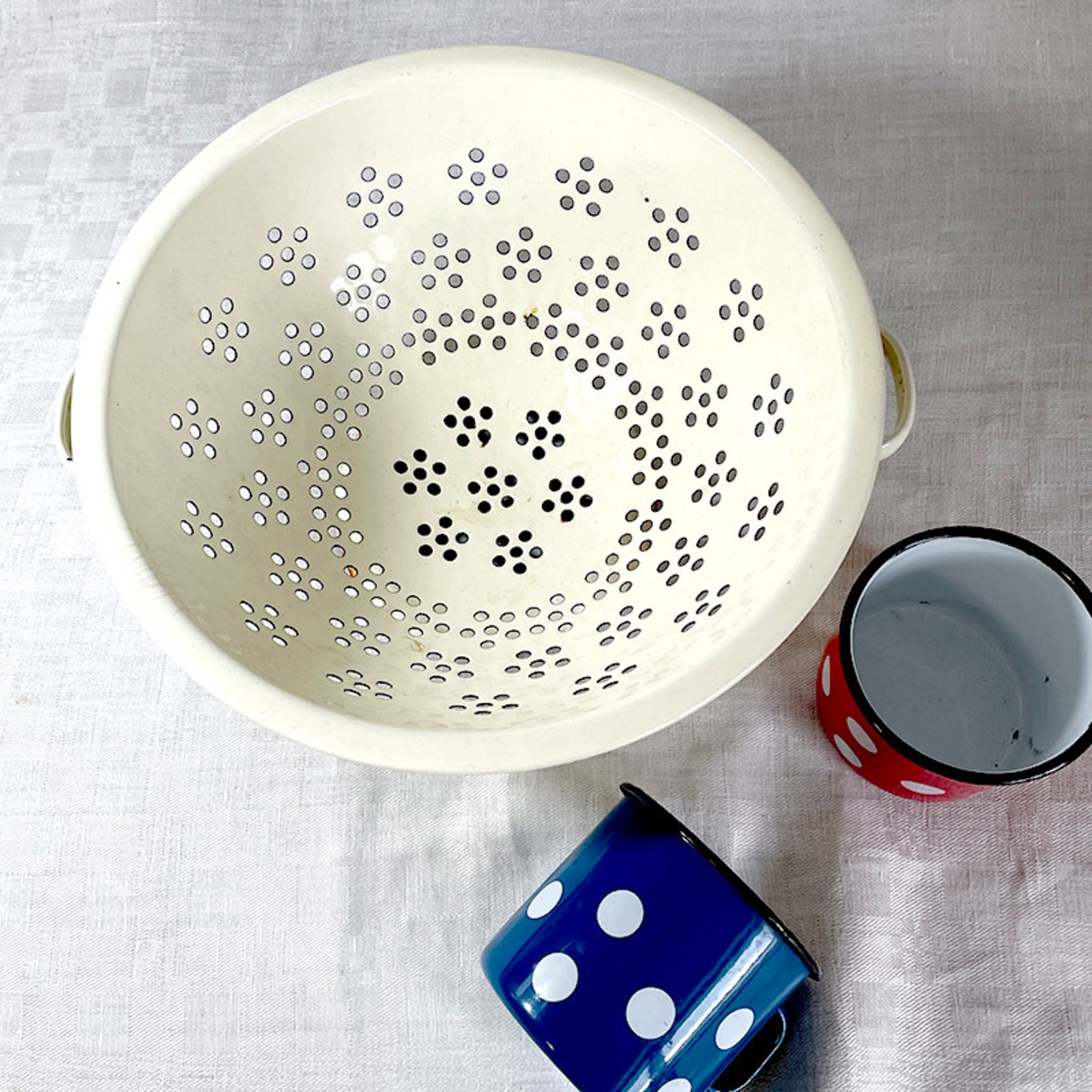 コランダー　ホーロー　水切りざる　フランスキッチン雑貨　大型コランダー 17kwc11