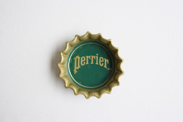 フランス アンティーク ヴィンテージ ペリエ Perrier 王冠型 灰皿　N-04547