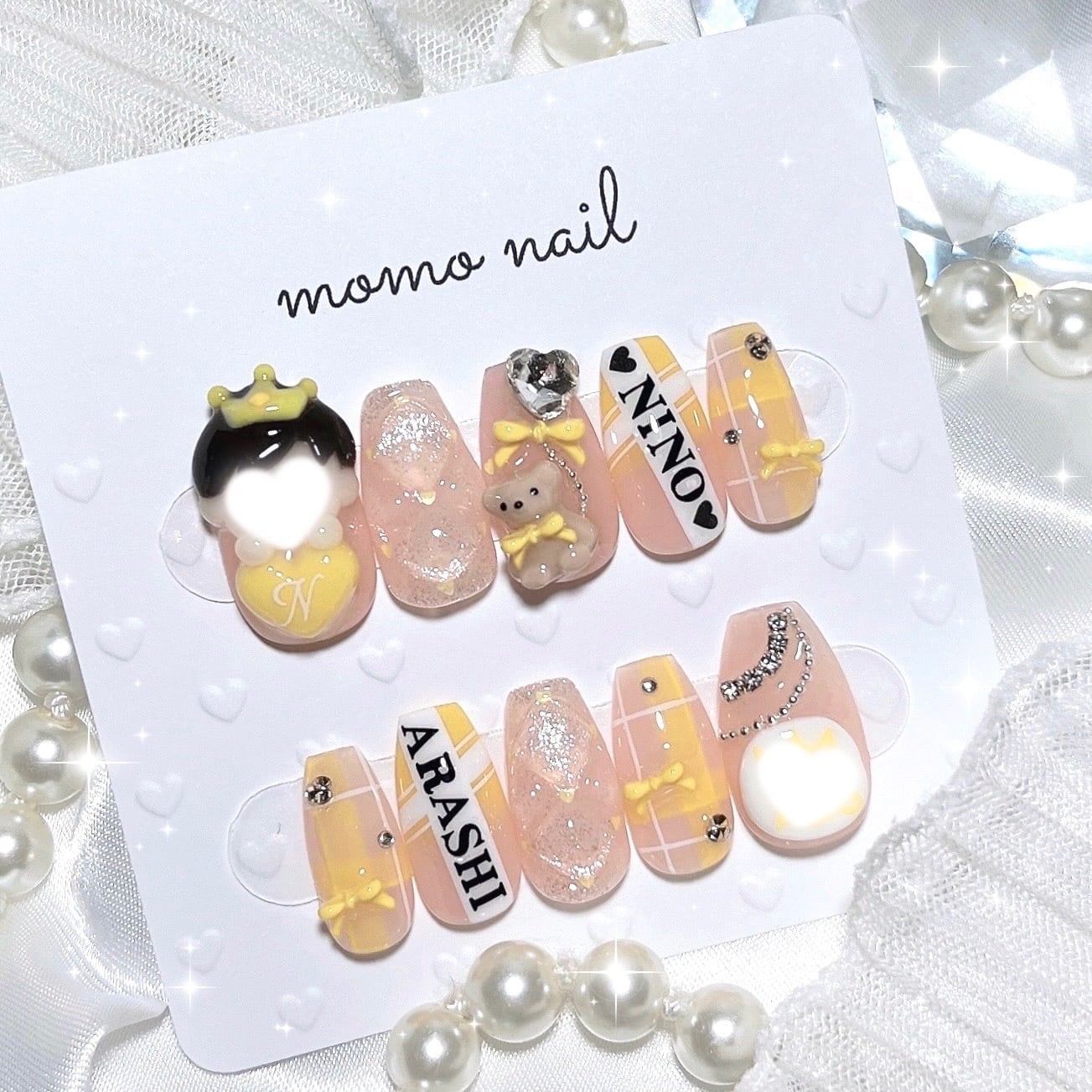 MOMO NAIL