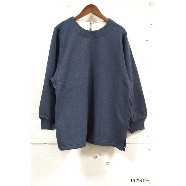 TUTIE.（ツチエ）コットン裏毛起毛ワイドスリーブプルオーバー