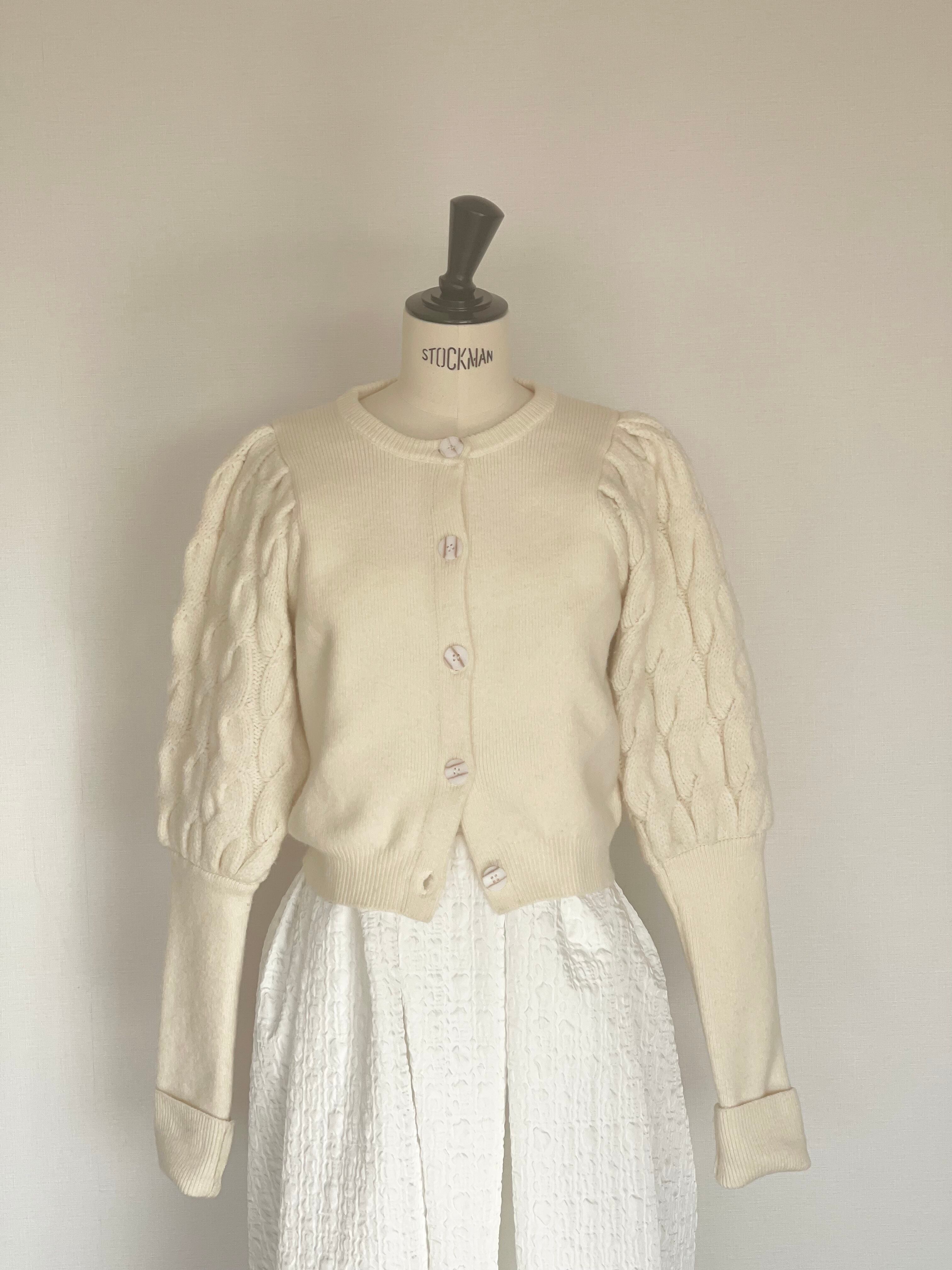 Cable knit cardigan/White JNHearts