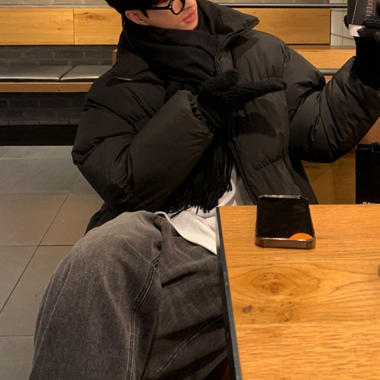 シンプルスタンドカラーパッドブルゾン　1010