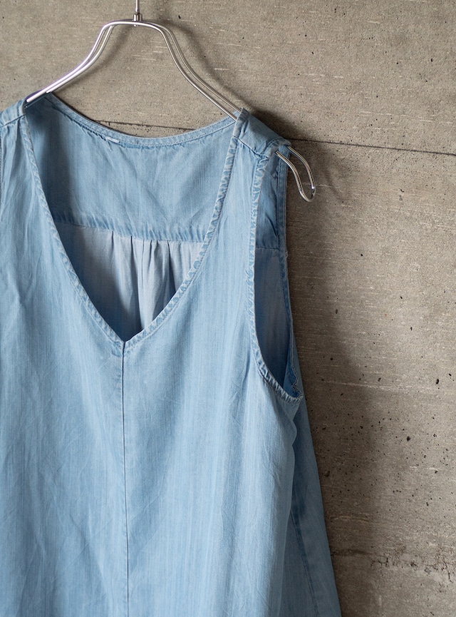 unknown used Light denim no-sleeve